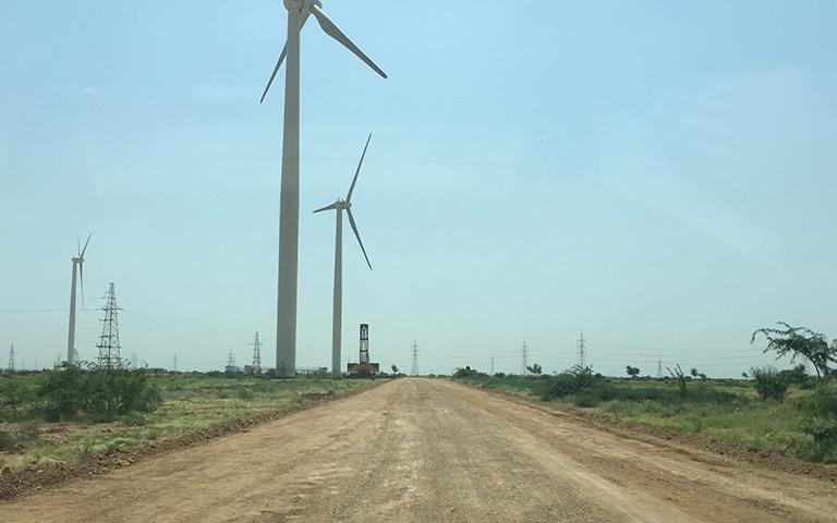 三峽一期(TGF)風(fēng)電場道路施工3